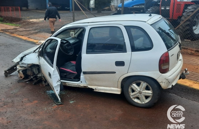 Motorista foge ao causar acidente que deixou mulher ferida em Santa Helena