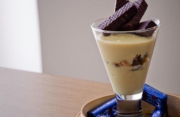 Mousse maravilha de bis de limão