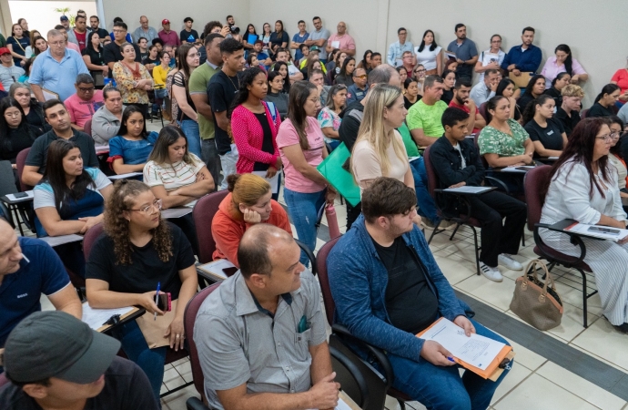 Multirão de empregos oferece vagas para novas áreas de pedágio