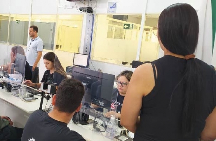 Mutirões prestam 870 atendimentos em ações na RMC e no Centro do Paraná