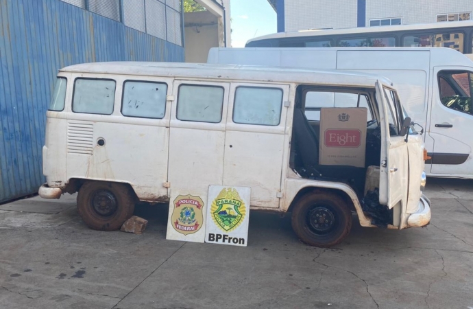 No âmbito da Operação Hórus e Programa VIGIA, policiais apreendem kombi carregada com cigarros em Itaipulândia