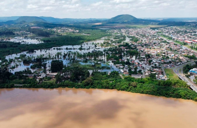 Novo boletim da Defesa Civil aponta 28 mil pessoas atingidas pelas chuvas no Paraná