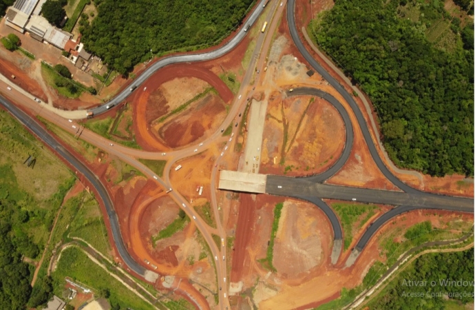 Obra da Perimetral Leste de Foz do Iguaçu chega a 52,95% de execução