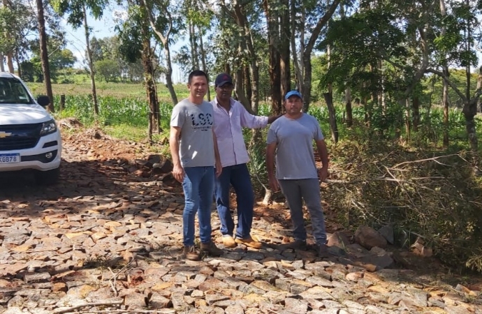Obras de pavimentação poliédrica são concluídas em Santa Helena