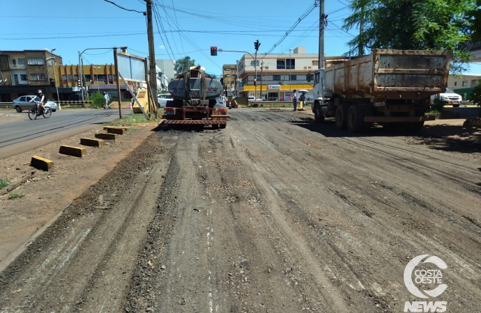 Obras na Av. Brasília muda tráfego movimentado no centro de Medianeira