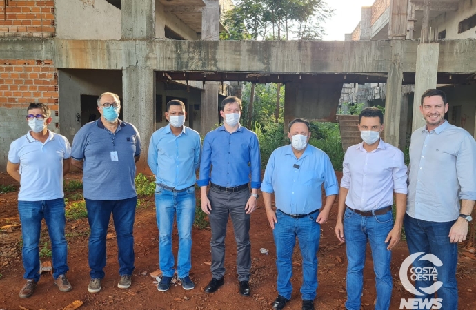 Obras na Escola Técnica de Medianeira serão retomadas em 30 dias