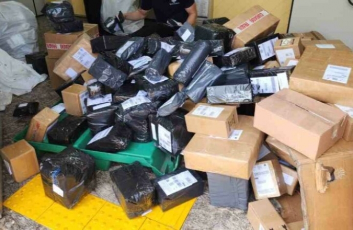 Operação anticontrabando da Receita Federal apreende R$ 200 mil em mercadorias