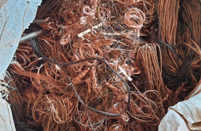 Operação conectividade apreende quase meia tonelada de fios de cobre em Foz do Iguaçu