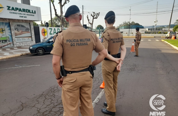 Operação Fecha Quartel em Santa Helena apreende carros e motocicletas irregulares