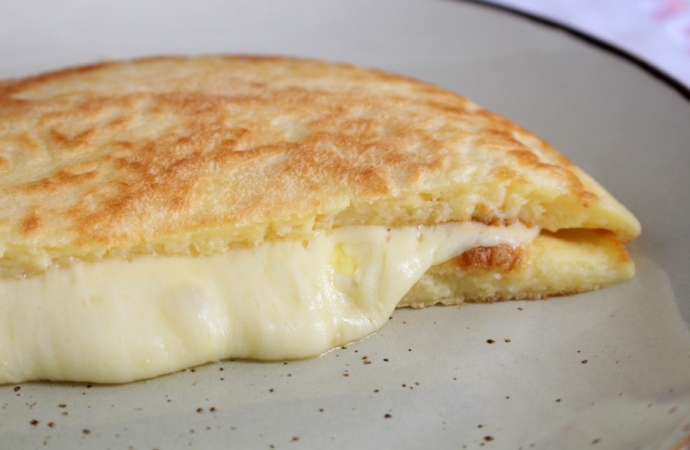 Pão de queijo de frigideira