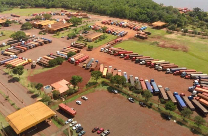 Paralelo às obras no Paraguai, Porto Internacional de Santa Helena vê movimento aumentar