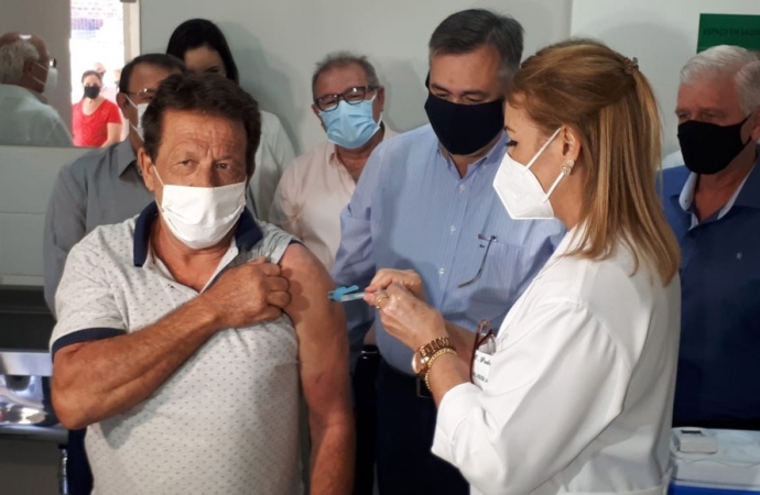 Paraná aplicou 27 mil doses das vacinas contra a Covid-19 no feriado de Tiradentes