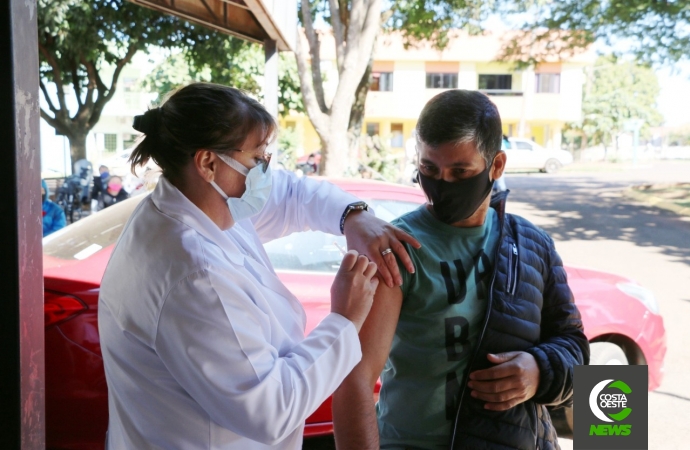 Pessoas com 29 anos ou mais serão vacinadas nesta sexta-feira (30), em Santa Helena