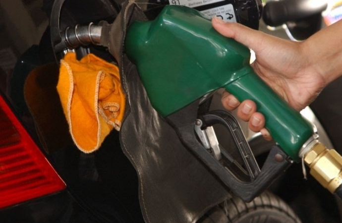 Petrobras anuncia novo aumento da gasolina e do diesel nas refinarias