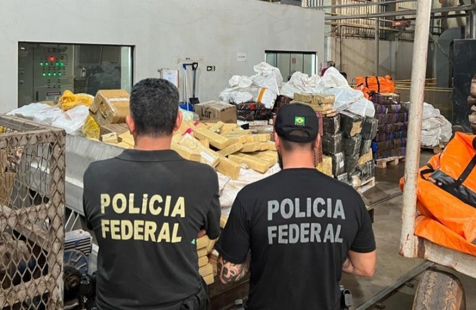 PF destrói mais de 8 toneladas de drogas apreendidas em operações policiais neste ano