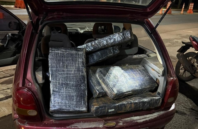 PF e BPFRON apreendem veículos e mais de uma tonelada de droga em Santa Helena