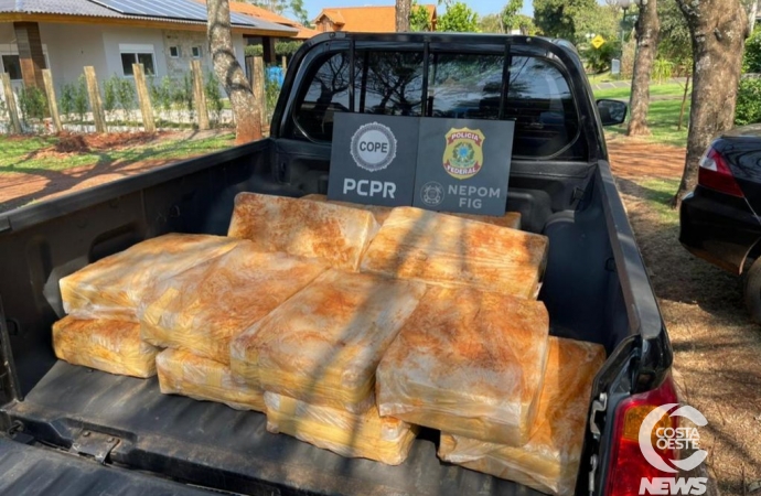 PF e COPE apreendem embarcação com 500 quilos de maconha em Santa Helena