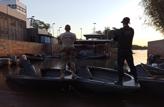 PF e FORÇA TÁTICA/PMMS apreendem mais 03 embarcações no Parque Nacional da Ilha Grande