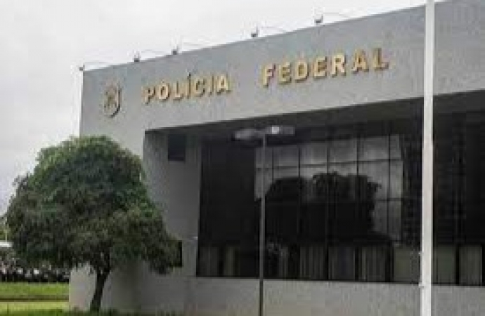 PF faz operação para combate ao tráfico de armas e drogas