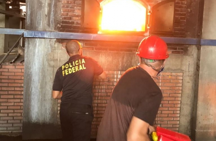 PF incinera mais de três toneladas de drogas em Foz do Iguaçu