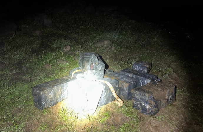 PF, PC e PM apreendem fardos de maconha nas margens do Rio Paraná