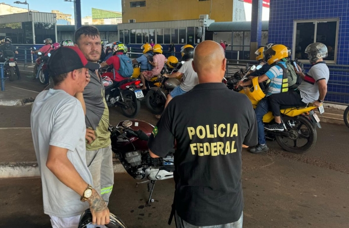 PF reforça fiscalização de veículos e pessoas nas aduanas das pontes internacionais da Amizade e Tancredo Neves