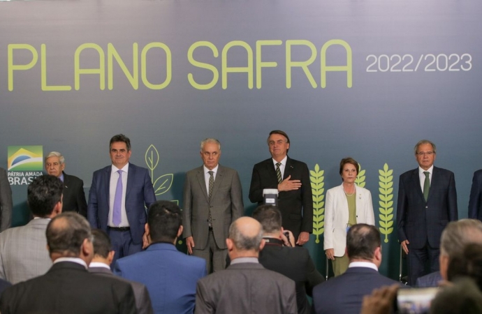 Plano Safra 2022/2023 anuncia R$ 340,8 bilhões para a agropecuária