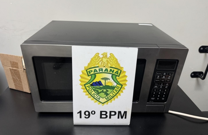 PM de Santa Helena prende irmãos após furto; um tem mandado de prisão em aberto