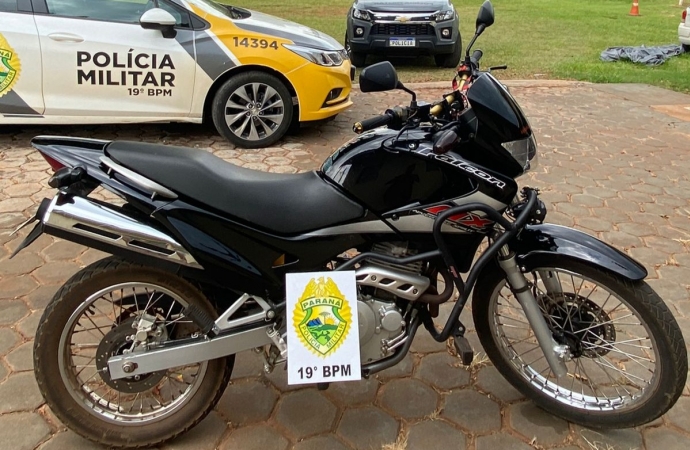 PM recupera motocicleta furtada em Ouro Verde do Oeste