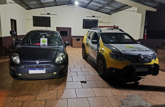 PM recupera veículo roubado em São Miguel do Iguaçu