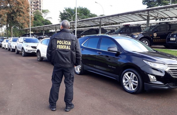 Polícia Federal faz operação contra fraudes no auxílio emergencial