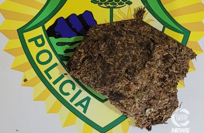 Polícia Militar de Itaipulândia detém homem em posse de droga