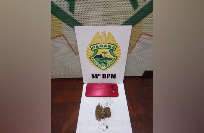 Polícia Militar detém indivíduos por roubo e recupera celular roubado