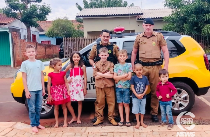 Polícia Militar de Itaipulândia realiza surpresa para aniversariante que sonha em ser policial