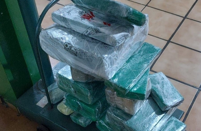 Polícia Militar prende homem com 22,5kg de maconha em Santa Terezinha de Itaipu