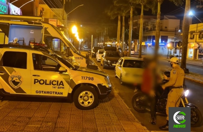 Polícia Militar realiza bloqueios durante Operação AIFU em Medianeira