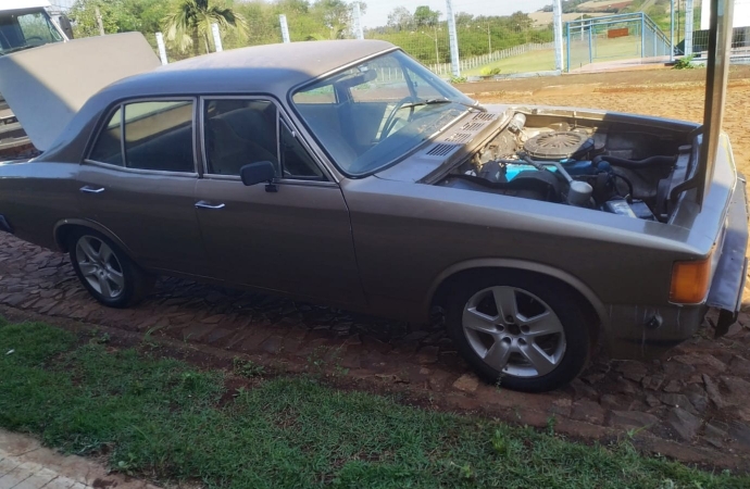 Polícia recupera carro furtado em São Miguel do Iguaçu