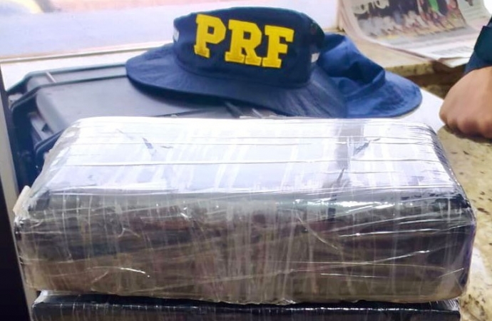 Polícia Rodoviária Federal apreende cocaína na BR 277, em Santa Terezinha de Itaipu