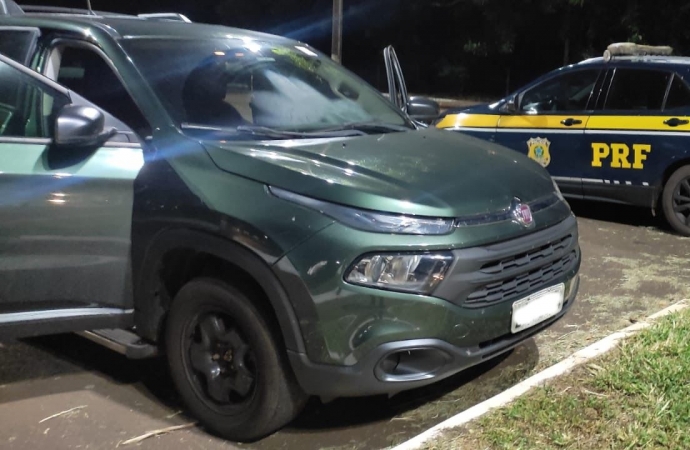 Polícia Rodoviária Federal recupera veículo roubado em Santa Terezinha de Itaipu