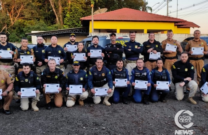 Policiais militares de Santa Helena participam de treinamento de APH na PRF