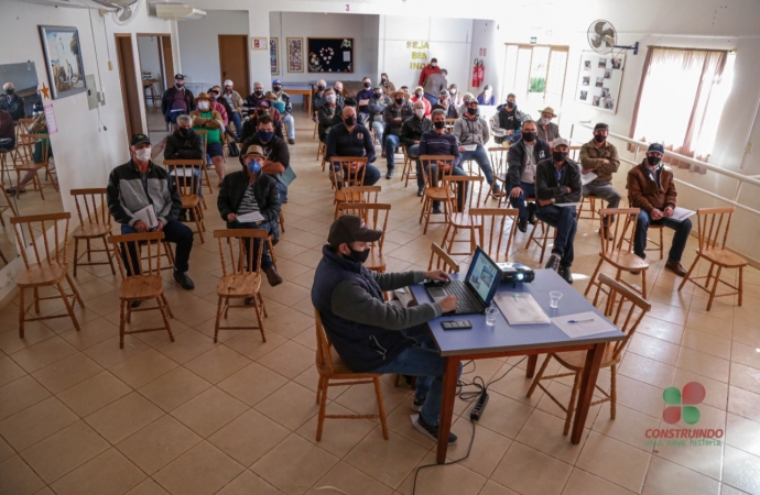 Pré-conferência no Portão Ocoí reúne cerca de 50 pessoas