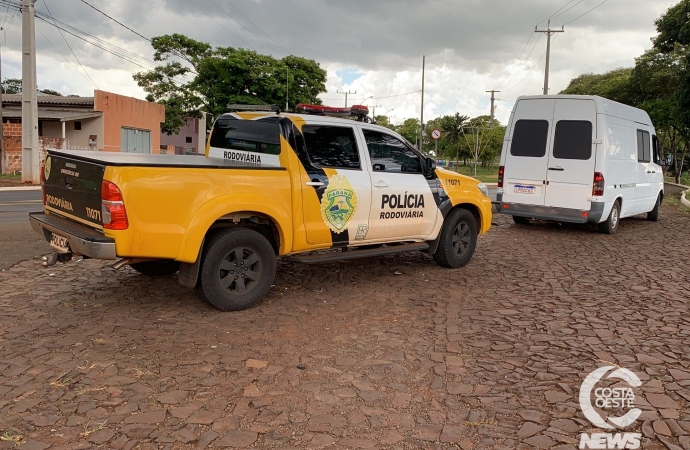 PRE de Santa Helena apreende Van com cigarros em Diamante D