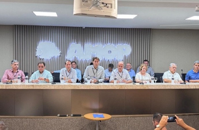 Prefeito Lindolfo Rui participa da Assembleia da AMOP com eleição do novo Presidente