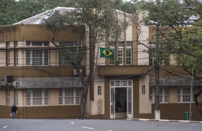 Prefeitura abre PSS com 120 vagas na educação e salário de R$ 4 mil em Foz do Iguaçu