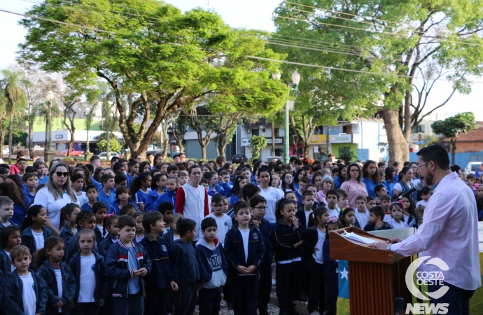 Prefeitura dá início as atividades da Semana Cívica em Santa Helena