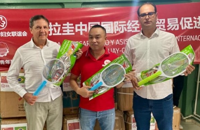 Prefeitura de Foz vai usar raquetes para matar os mosquitos da dengue