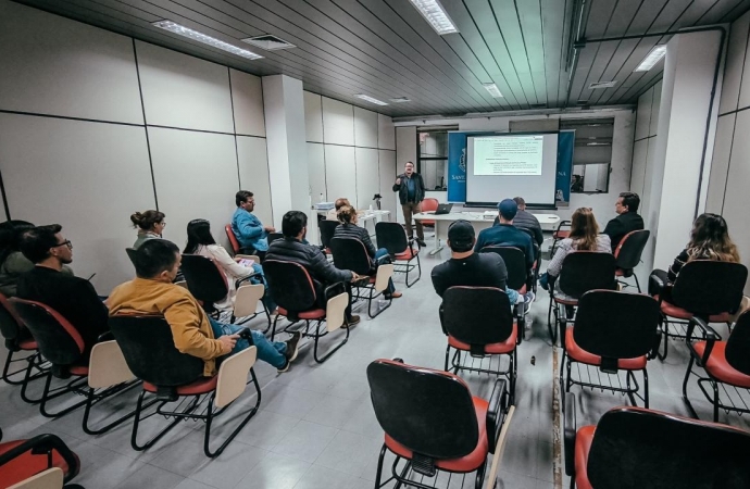 Prefeitura de Santa Helena apresenta a vereadores projeto para Unidade Produtora de Desmamados