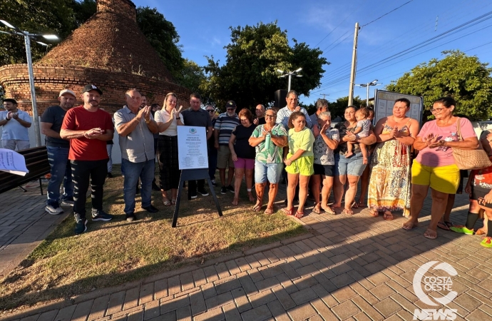 Prefeitura de São Miguel do Iguaçu inaugura Praça Manoel Rosa com homenagem a pioneiro do município