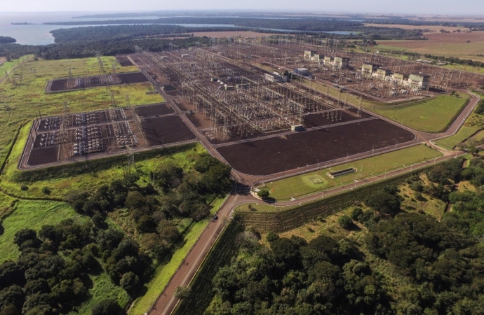 Presidente Bolsonaro dá a largada em Foz do Iguaçu à revitalização do sistema de Furnas, com recursos de Itaipu