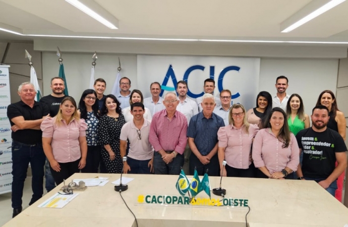 Presidente da ACISMI e diretor da Caciopar participa de encontro da Entidade